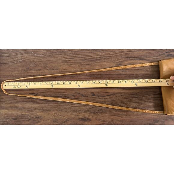 Hobo International Mari Crossbody Leather Purse Camel Tan Color Boho Western - Picture 9 of 11